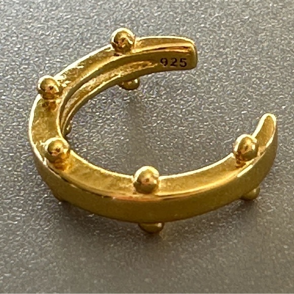 14k Gold Vermeil Dainty Ear Cuff - Picture 3 of 16